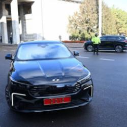 Bakan Kacır, b&uuml;t&ccedil;e g&ouml;r&uuml;şmelerine Togg T10F ile geldi