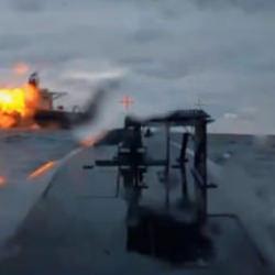 Ukrayna insansız denizaltı ara&ccedil;ları Karadeniz'de Rus petrol tankerini vurdu