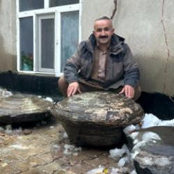 Hakkari'de ilgin&ccedil; keşif: 200 kilogram ağırlığındaki cisimlerin ne olduğu &ccedil;&ouml;z&uuml;lemiyor