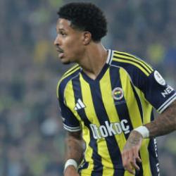 Oosterwolde i&ccedil;in peş peşe sıraya girdiler! F.Bah&ccedil;e istediği parayla 'ucuza vermem' dedi