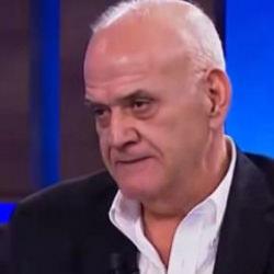 Ahmet &Ccedil;akar şimdi de Fenerbah&ccedil;elileri &ccedil;ıldırttı: VAR odası g&uuml;nah adası...