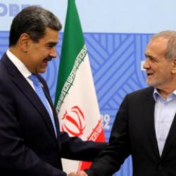 Venezuela son dakika duyurdu! İran'dan, Maduro'ya ABD'yi &ccedil;ıldırtacak destek