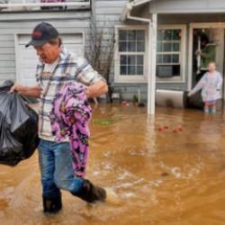 ABD'de sel felaketi: 6 b&ouml;lgede acil durum ilan edildi