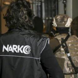 İzmir'de torbacı operasyonu: &Ccedil;ok sayıda tutuklama