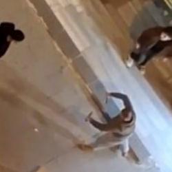 Kağıthane&rsquo;de &ccedil;ift bı&ccedil;akla saldıran maganda tekme ve yumrukla darbedildi