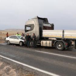 Korkun&ccedil; kazadan acı haber! Kafa kafaya &ccedil;arpıştılar: 1 &ouml;l&uuml;, 3 yaralı!