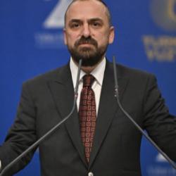 Medya stratejisinde değişim iddialarına AK Parti'den yanıt geldi! 