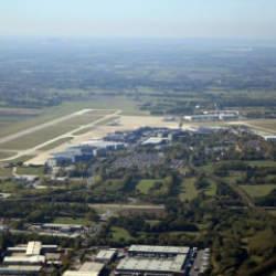 Almanya'da alarm verildi! &Ccedil;ok sayıda dron &uuml;lkeye girdi! U&ccedil;uşlar durduruldu