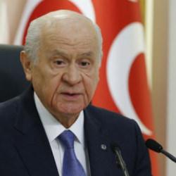 Bah&ccedil;eli'den Venezuela mesajı: '15 Temmuz ile aynı'