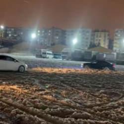 İl&ccedil;e otogarını drift alanına &ccedil;eviren 4 s&uuml;r&uuml;c&uuml;n&uuml;n ehliyetlerine el konuldu