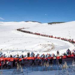 Kar &Ccedil;i&ccedil;ekleri&rsquo;nin &Ouml;l&uuml;ms&uuml;zl&uuml;k Destanı ve Beyaz Vatan