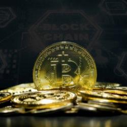 Fitch'ten korkutan Bitcoin raporu! Risk seviyesi a&ccedil;ıklandı!