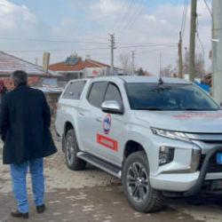 11 yaşındaki &ccedil;ocuk evde &ouml;l&uuml; bulundu: Kardeşi ve 18 yaşındaki kuzeni g&ouml;zaltında!