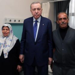 Cumhurbaşkanı Erdoğan, Aydın Şehir Hastanesi'ndeki vatandaşlara ziyaret