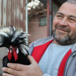 Fransa ve İsvi&ccedil;re'den tavuk getirdi, &uuml;retim yaptığı yer herkesi şaşırttı