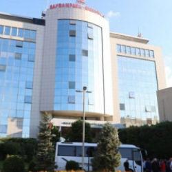 SON DAKİKA: Bayrampaşa Belediyesi'ne yolsuzluk operasyonu: 12 kişi g&ouml;zaltında