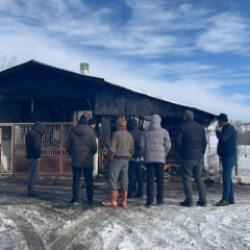 Yanan minib&uuml;s&uuml;n&uuml; izlerken fenalaşarak &ouml;ld&uuml;! Ateşi kendisinin yaktığı ortaya &ccedil;ıktı