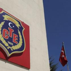 Camide cinayet işleyen kişi hakkında resmi a&ccedil;ıklama!