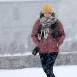 Kuvvetli kar geliyor! Meteoroloji 12 il i&ccedil;in alarm verdi