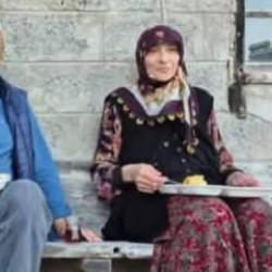 İstanbul'da 56 yıllık &ccedil;ift bir g&uuml;n arayla &ouml;ld&uuml; 