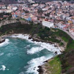 İstanbul'da fırtına Şile Sahili'ni vurdu: Dev dalgalar havadan g&ouml;r&uuml;nt&uuml;lendi