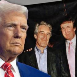 Trump kendisine komplo kurduklarını a&ccedil;ıkladı! İlgin&ccedil; Epstein savunması