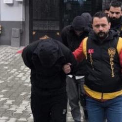 Adıyaman'da b&uuml;y&uuml;kannesinin emekli maaşını &ccedil;eken &ccedil;ocuğu gasp ettiler!