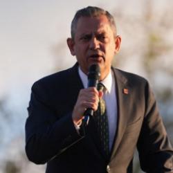 &Ouml;zg&uuml;r &Ouml;zel'in mitingi &ouml;ncesi b&uuml;y&uuml;k skandal! Valilik harekete ge&ccedil;ti!