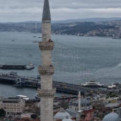 Osmanlı&rsquo;dan g&uuml;n&uuml;m&uuml;ze mahya geleneği İstanbul semalarında