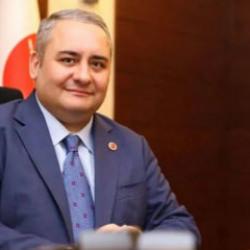 Mesut &Ouml;zarslan: &Uuml;st&uuml;mden 100 ton y&uuml;k kalktı! Allah Mansur Bey&rsquo;i CHP&rsquo;den kurtarsın!