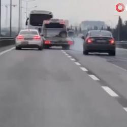 Tuzla'da trafikte ter&ouml;r estiren &ccedil;ekici yakalandı