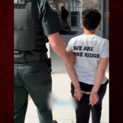 ABD'de 10 yaşındaki &ccedil;ocuk ters kelep&ccedil;eyle tutuklandı!