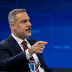 Savaş T&uuml;rkiye'ye sı&ccedil;rar mı? Bakan Fidan'dan net yanıt: T&uuml;rkiye kendini korur!