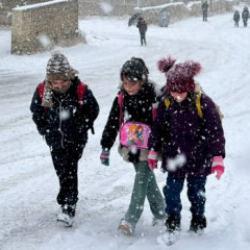 Son dakika: Bir ilimizde okullar 1 g&uuml;n tatil edildi