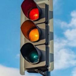 Tarihi karar: Trafik lambasına yeni renk ekleniyor! Anlamı şaşırttı