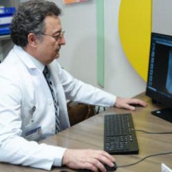 Uzman isim a&ccedil;ıkladı: &Ccedil;ocuklarda b&ouml;brek hastalığı belirlileri neler?