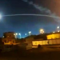 Bahreyn'de Patriot faciası! Havada arızalanan f&uuml;zeler sivilleri vurdu