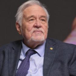 İlber Ortaylı&rsquo;nın ailesinden cenaze &ouml;ncesi dikkat &ccedil;eken &ccedil;ağrı