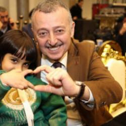 Kardeşlik sofrası sınır tanımadı: Başkan B&uuml;y&uuml;kakın, Balkanlar ve Kahire&rsquo;de