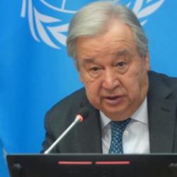 Guterres'den flaş L&uuml;bnan a&ccedil;ıklaması: "Halk savaşa s&uuml;r&uuml;kleniyor"
