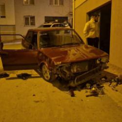 Eskişehir'de sokak ortasında otomobilini par&ccedil;aladı! İşte akılalmaz neden...