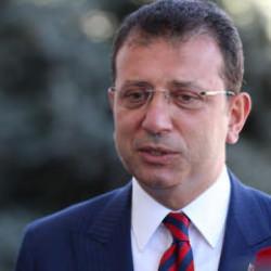 İmamoğlu davasında ikinci hafta: CHP'lilerden provokasyon! Barikattaki kelep&ccedil;eyi s&ouml;kt&uuml;ler