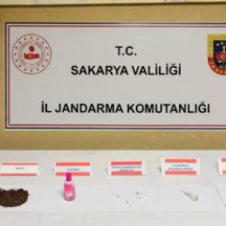Sakarya'da zehir tacirlerine dev darbe: 6 il&ccedil;ede eş zamanlı 'torbacı' temizliği!
