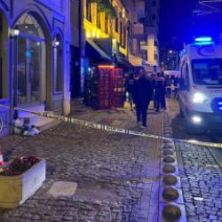 İzmit'te kanlı pusu: 2 &ouml;l&uuml;, 3 yaralı