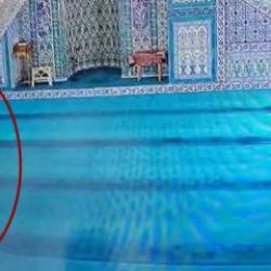 Camide &ccedil;irkin hadise! Cezaevinden izinli &ccedil;ıktı, girdiği 3 camide...