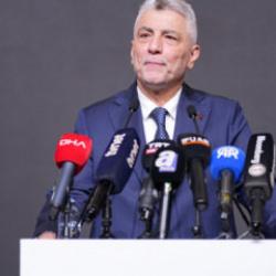 Ticaret Bakanı Bolat a&ccedil;ıkladı: K&ouml;rfez'e ihracat kapısı a&ccedil;ıldı: Transit vize m&uuml;jdesi