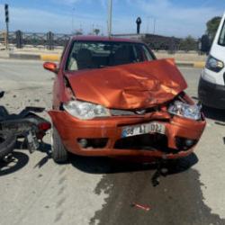 Artvin'de feci kaza! Otomobil ile &ccedil;arpışan motosikletin s&uuml;r&uuml;c&uuml;s&uuml; &ouml;ld&uuml;