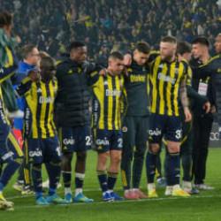 Y&ouml;netim golc&uuml; i&ccedil;in kesenin ağzını a&ccedil;ıyor! Fenerbah&ccedil;e'de 50 Milyon Euroluk dev operasyon!