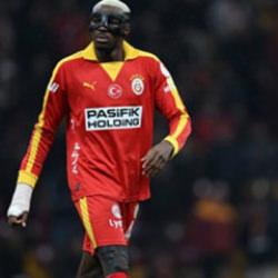 D&uuml;nya devi Osimhen'de ısrarcı! Tarihe ge&ccedil;ecek teklife Galatasaray'dan s&uuml;rpriz yanıt