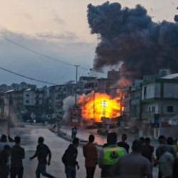 İsrail bir kasabadaki sivil ara&ccedil;ları hedef aldı! &Ouml;l&uuml;ler var